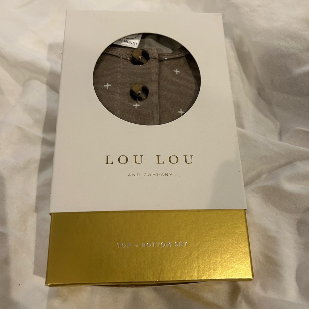 Lou Lou and Co: top and bottom set, new in box, retired Tate print, 12-24mths
